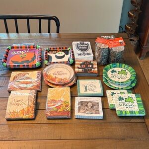 Holiday Paper Plates, Napkins & Baking Cups Set